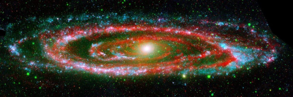 Uimitoarea Galaxie Andromeda